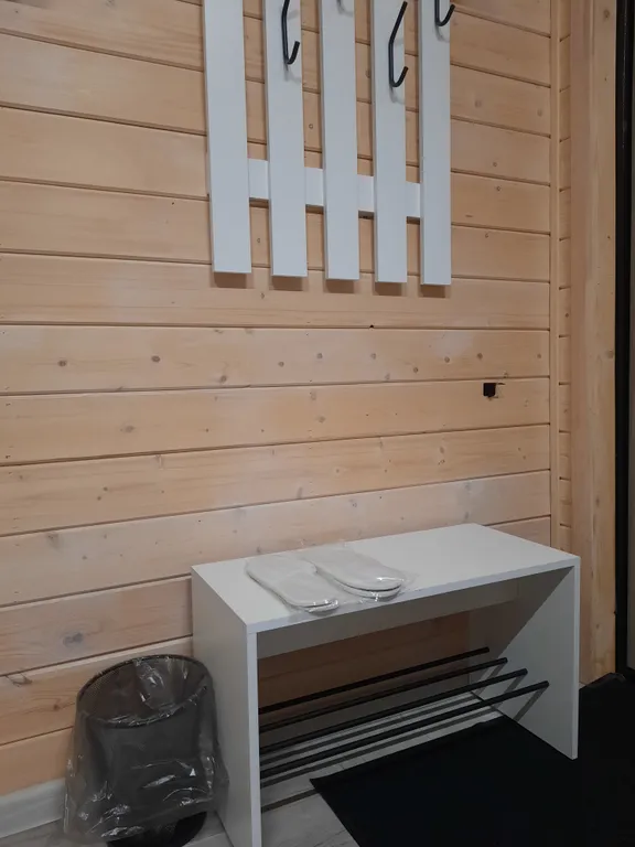 Уютный четырехместный Домик де-люкс с отдельными кроватями