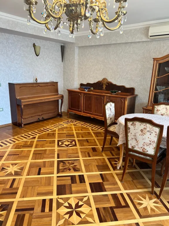 Апартаменты в центре с восхитительным видом на море