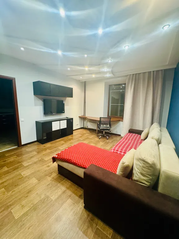 2-комнатная квартира в центре рядом с Пушкинским парком