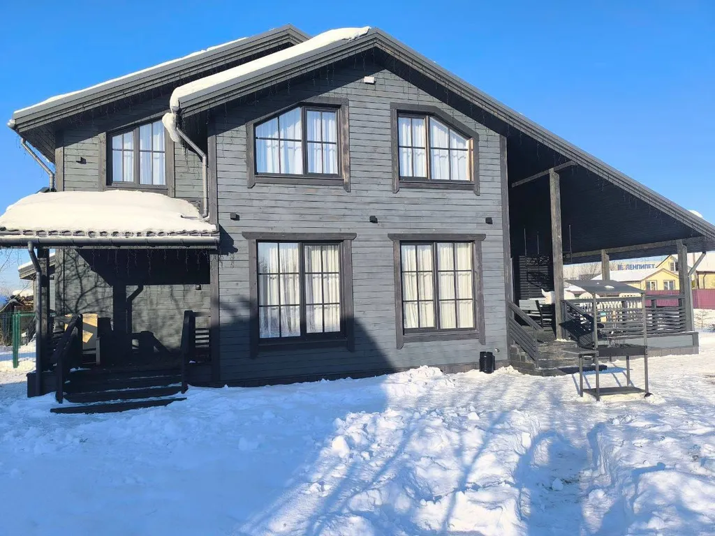 Коттедж Большой праздничный дом дуплекс для большой семьи или компании друзей — Новоселье