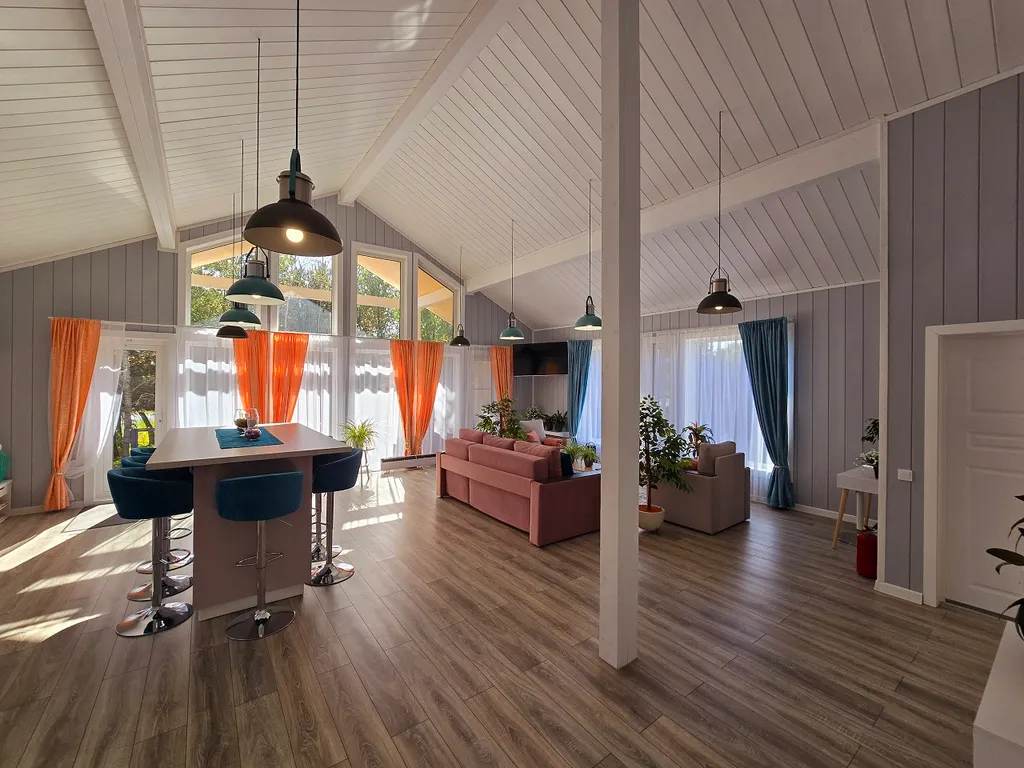 Семейный релакс-дом у реки с баней