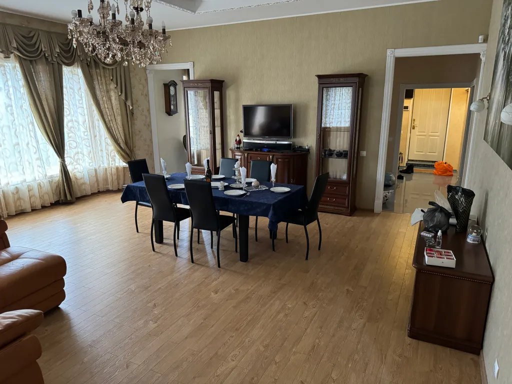 Просторный дом в шаговой доступности от Монрепо с сауной