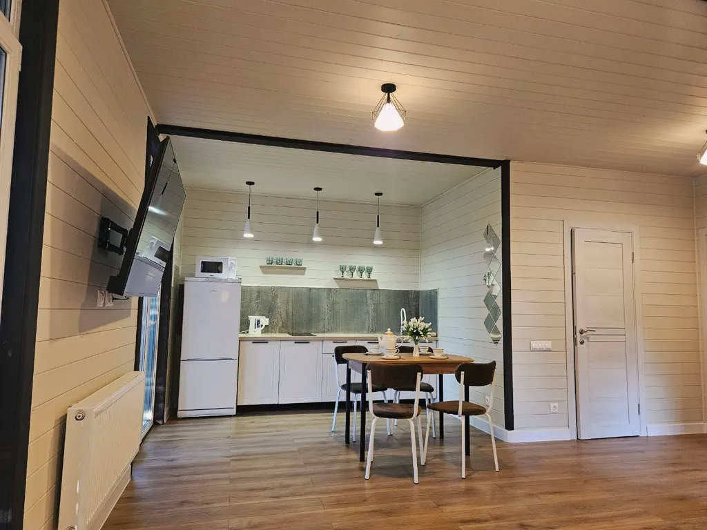 Уютный домик с большой террасой