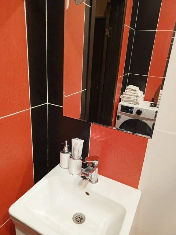 Квартира с новым ремонтом в 5 минутах от аэропорта