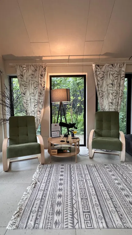 Большой зеленый дом до 6 чел с баней