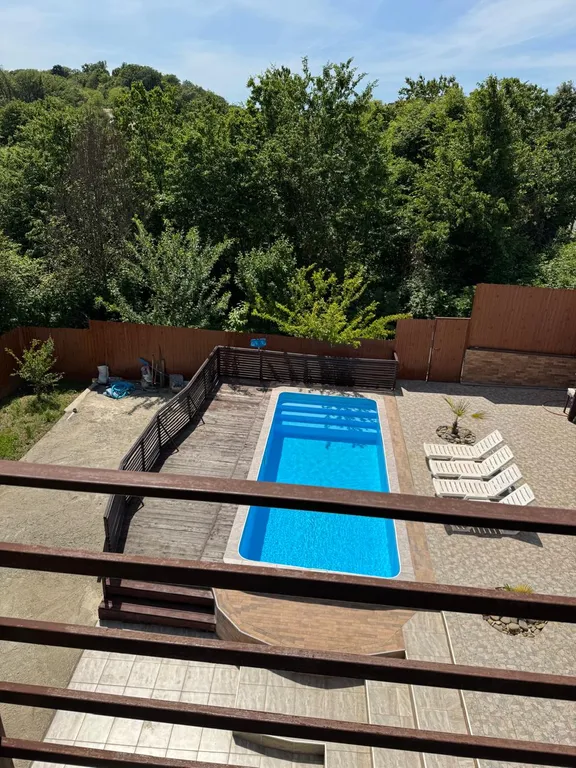 Частный дом рядом с Византийским храмом