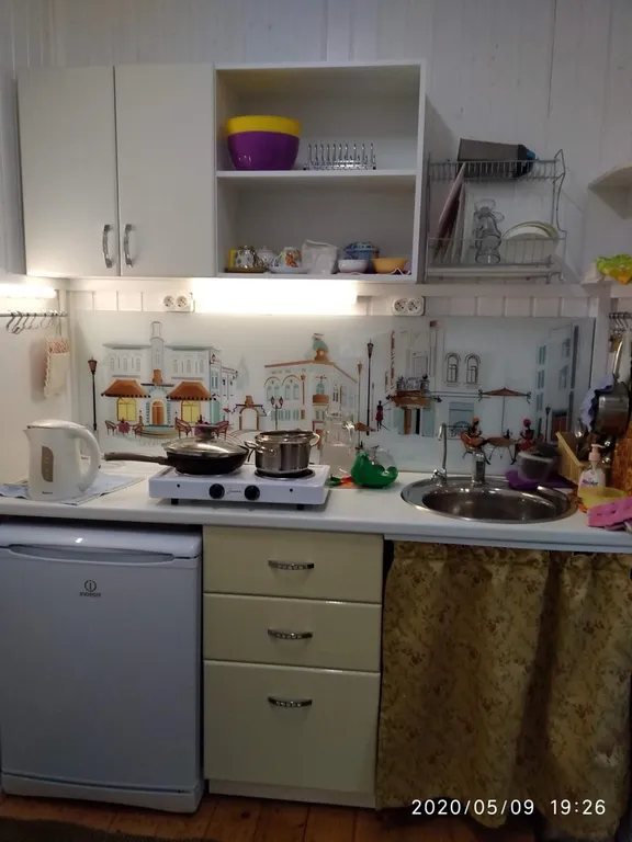 Домик у берега Волги