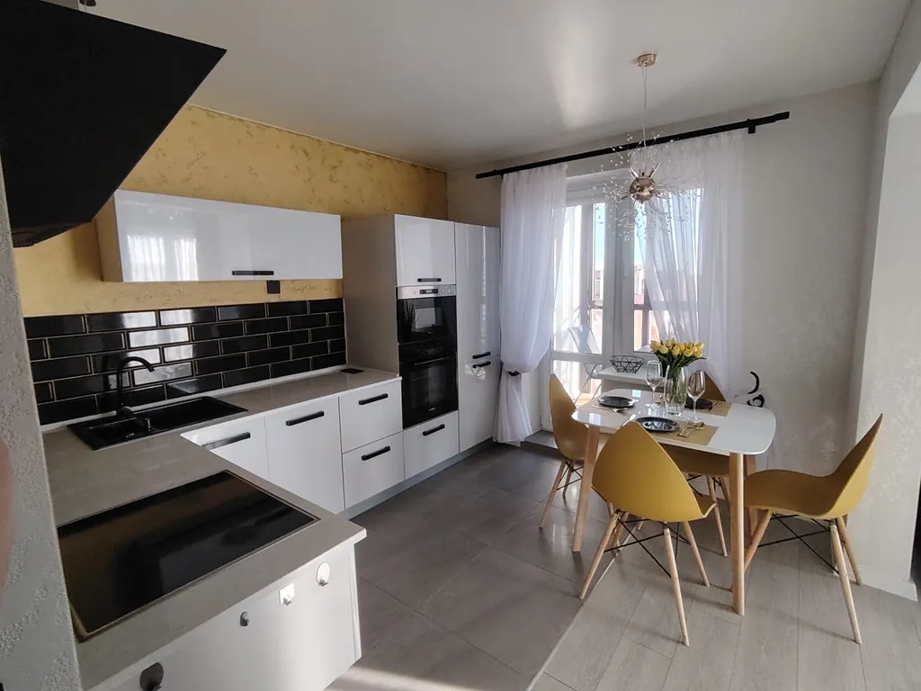 Уютная дизайнерская квартира с прекрасным видом