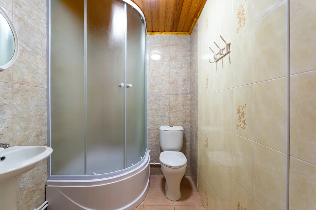 5 местный двухкомнатный номер с кухонной зоной, парковка в подарок