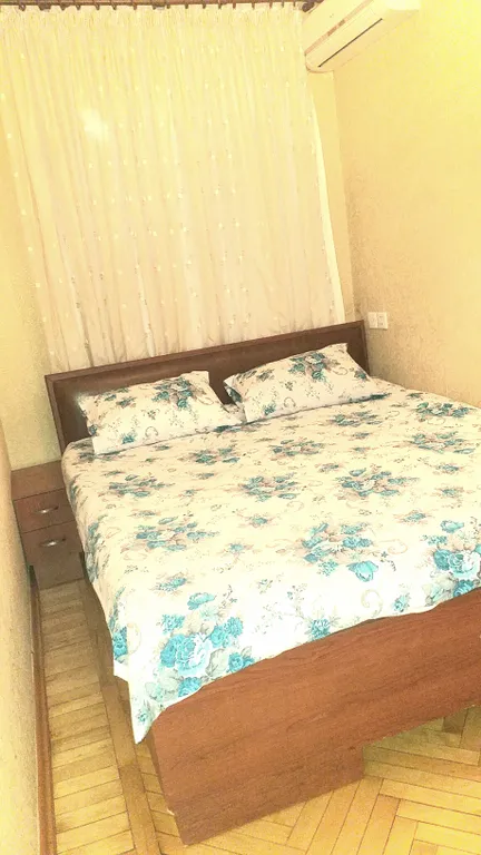 Квартира в центре, в старинном архитектурном доме