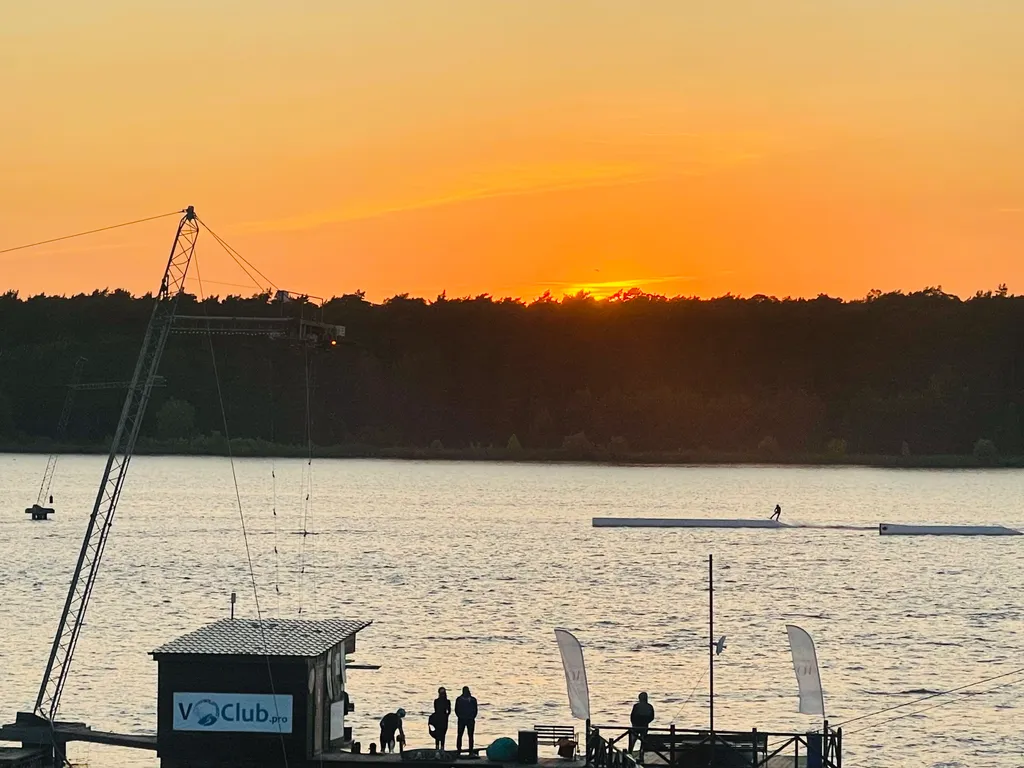 Уютный номер с выходом в сквер Волкова