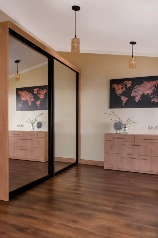 Квартира c Двумя Раздельными Спальнями и Балконом