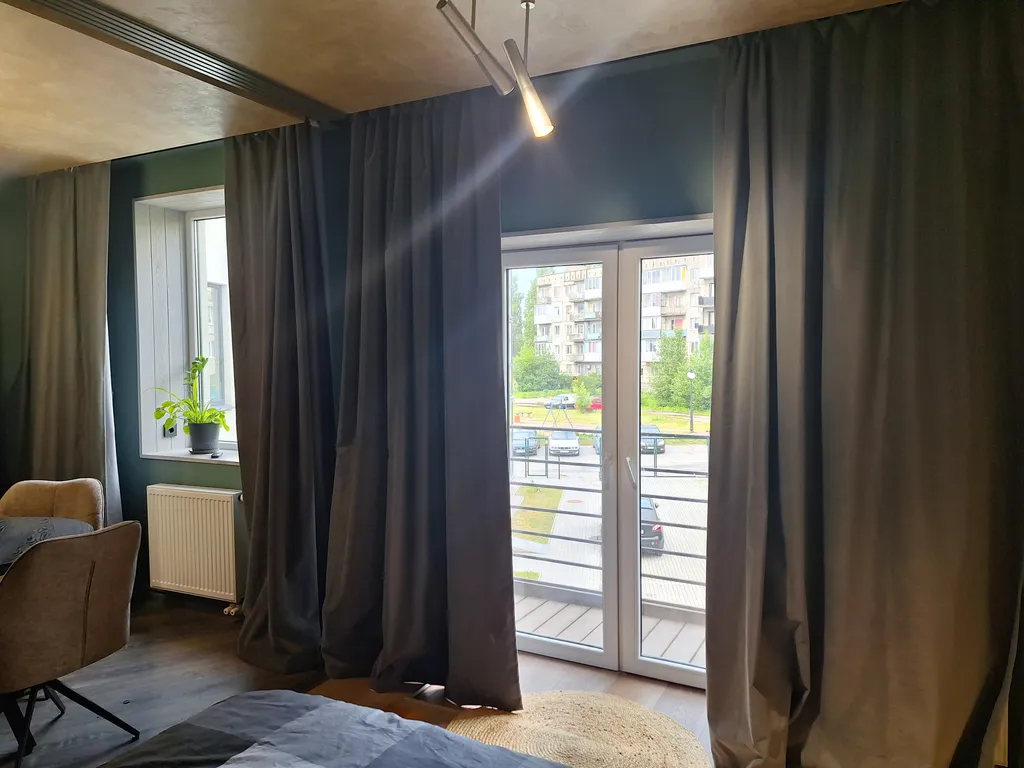 Уютная студия с дизайнерским ремонтом комфорт - класса