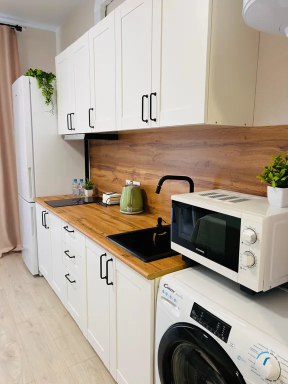 Студия в стиле Прованс в комплексе с бассейном, Долина Сукко