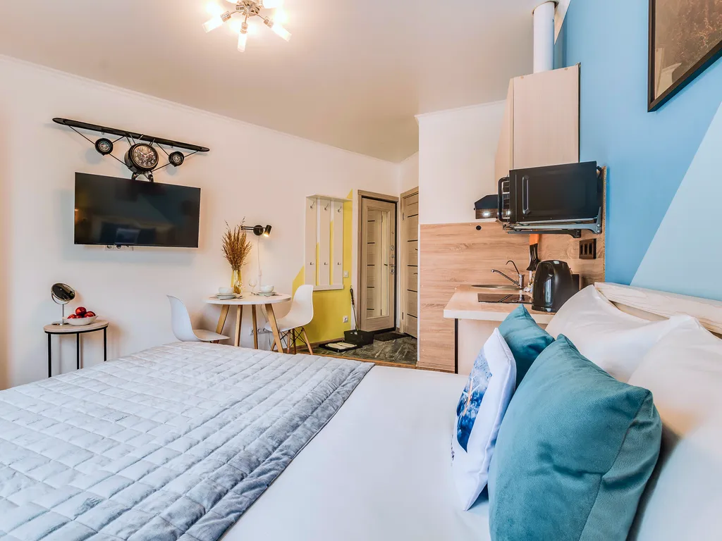 Новая студия, чистый подъезд, свежий ремонт, рядом аэропорт