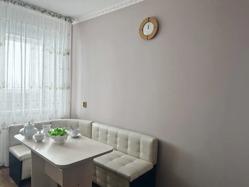 Двухкомнатная квартира с видом на монастыри