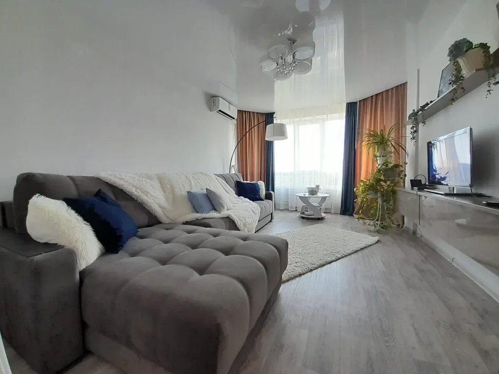 Видовая квартира в ЖК Цветы