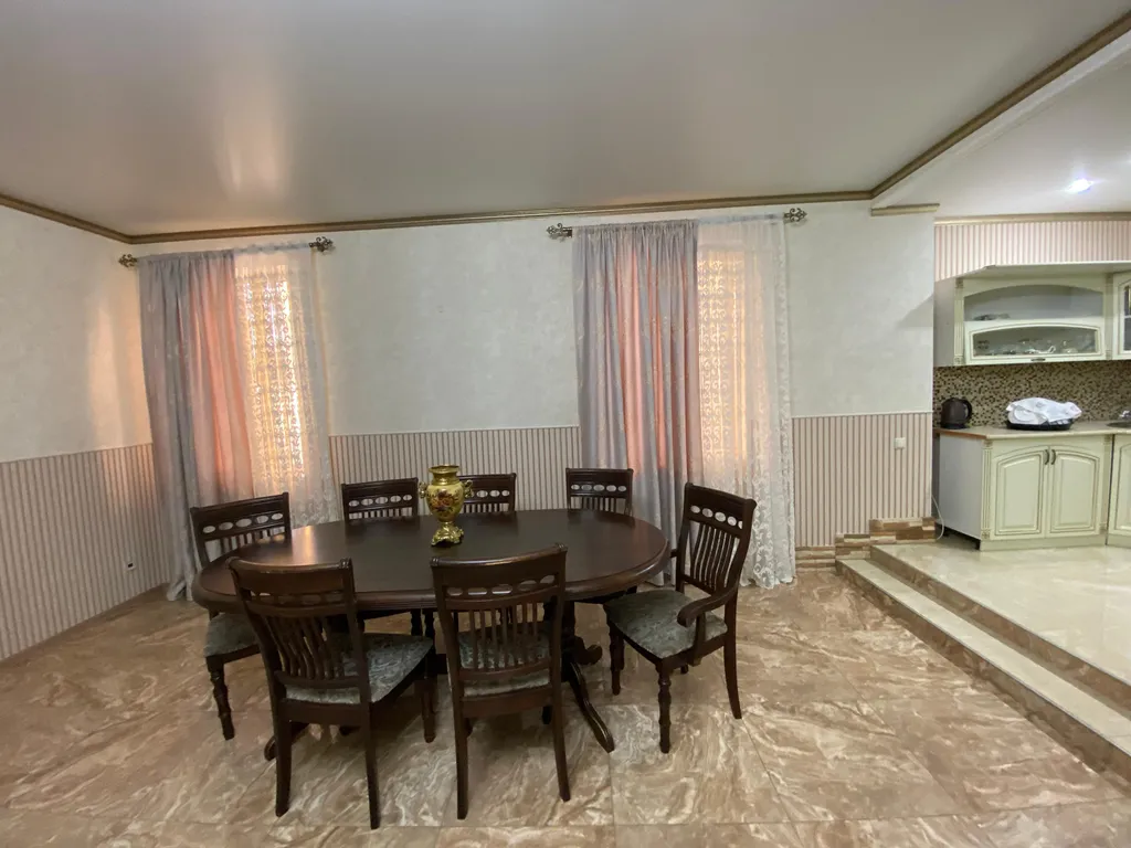 Просторный дом у моря