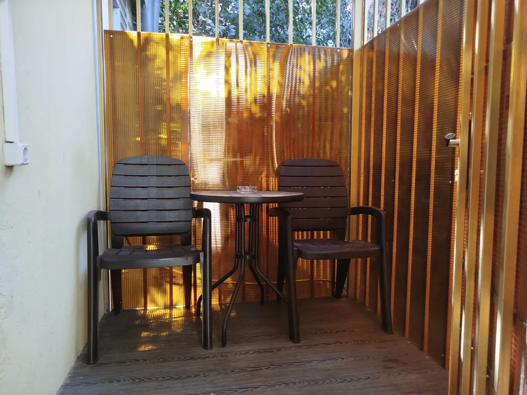 Уютная студия 10 минут от ж/д вокзала со своим входом и своей верандой