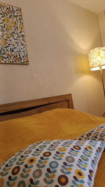 Квартира у озера с террасой