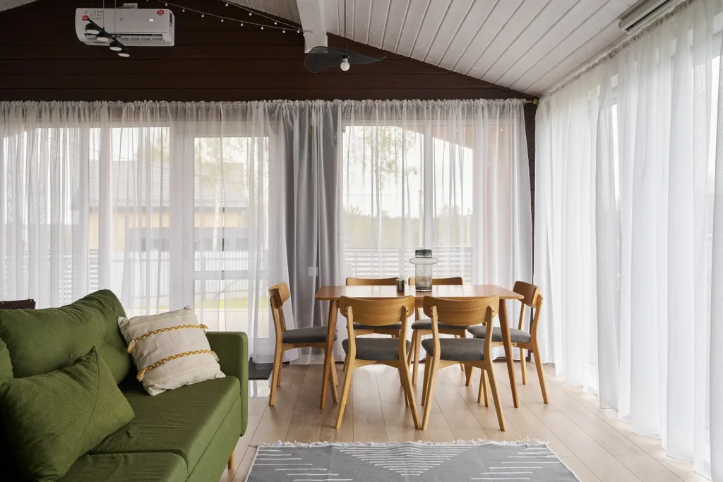 Панорамный дом у озера Сенеж рядом с банным комплексом