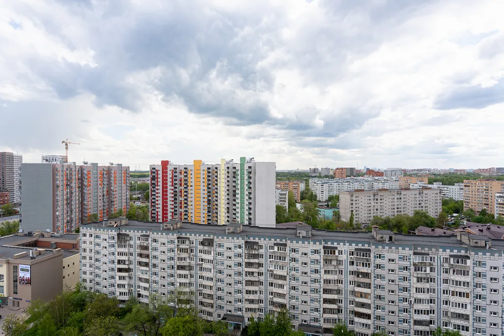 Евро девушка в Красном ките