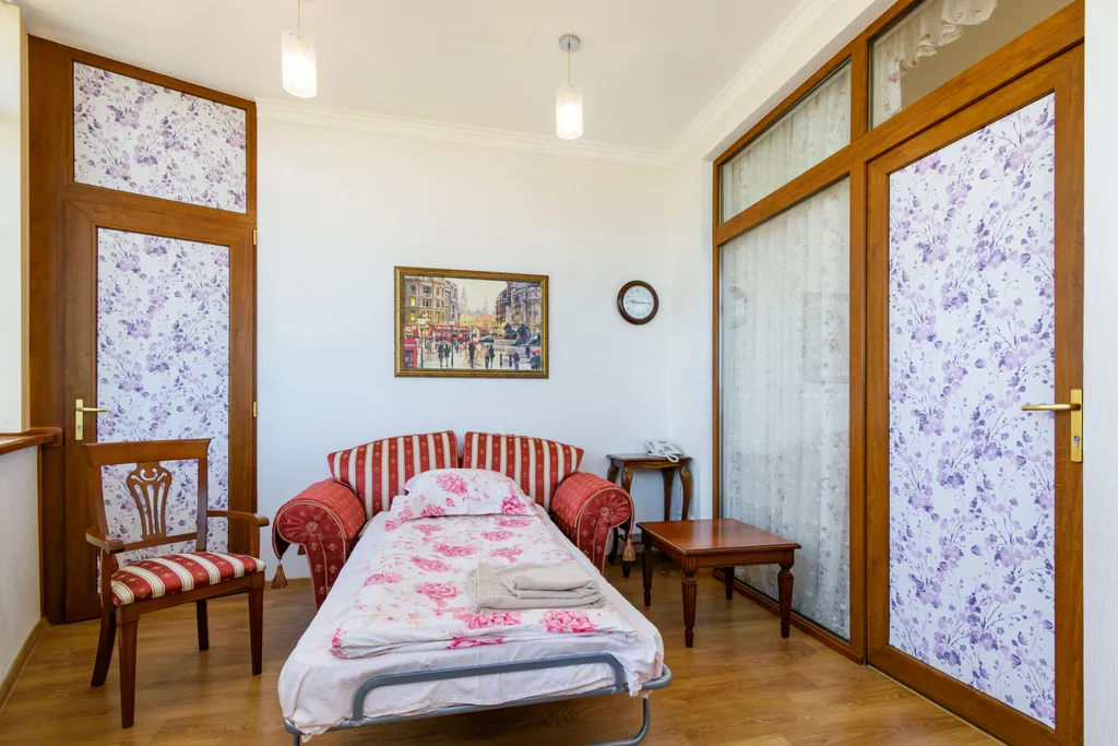 Женская комната в квартире