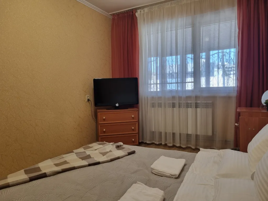 Пpocтоpнaя и уютная квартиpа в центре города