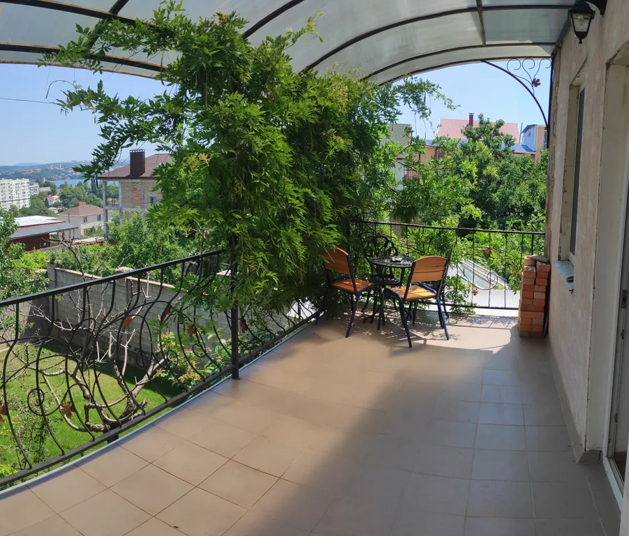 Дом под ключ в тихом и экологически чистом районе Севастополя у моря