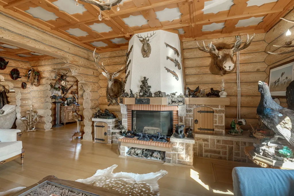 Оригинальный домик для гостей в заповедном месте