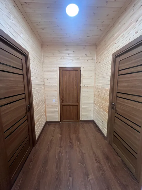 Дом у моря с террасой на речку