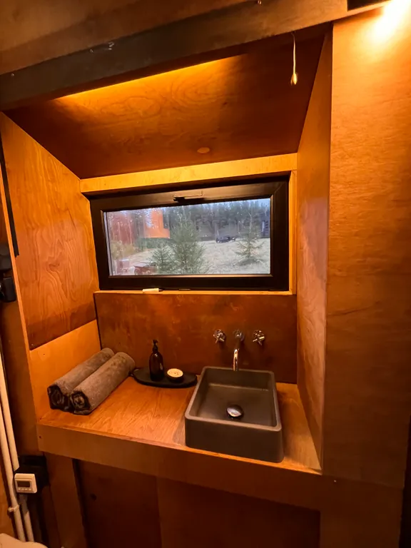 Домик на озере