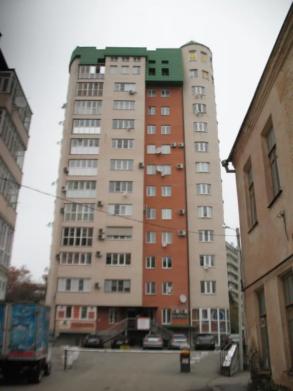 2-комнатная квартира в центре возле парка