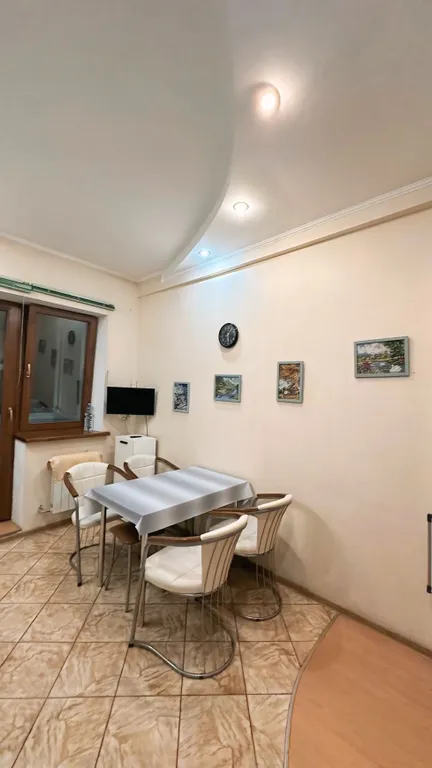 Большая 2-комнатная квартира в самом центре