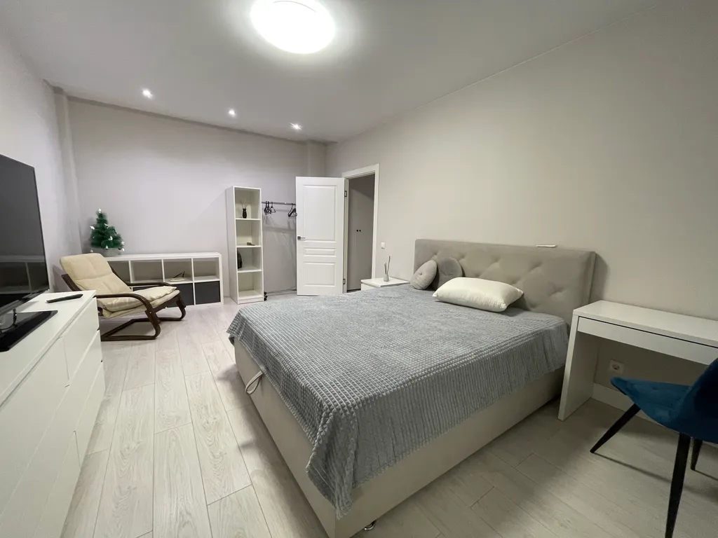 Просторная однокомнатная квартира рядом с Аквапарком — аренда посуточно в Псков