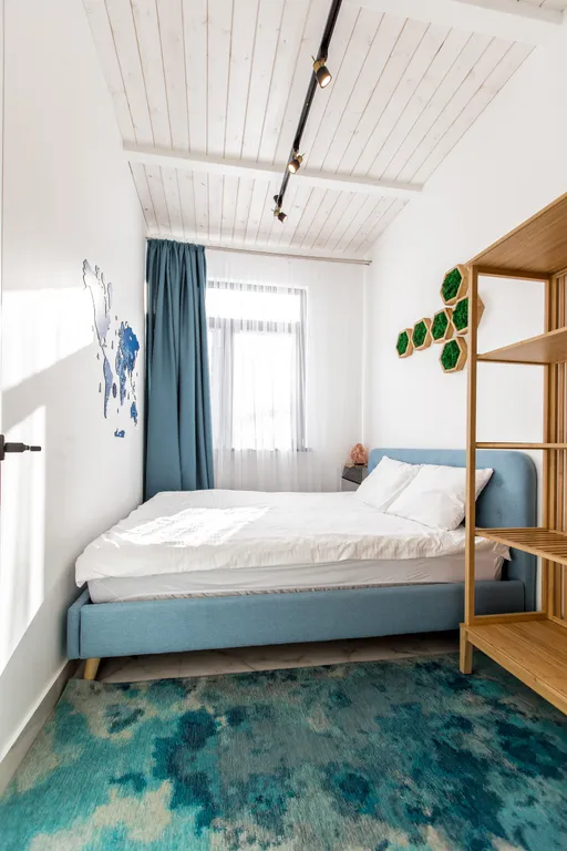 New lux apart с 3-спальнями в центре поляны