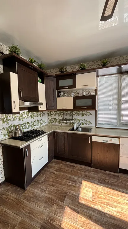 Дом в Анапе с банным чаном для дружной компании в окружении сада