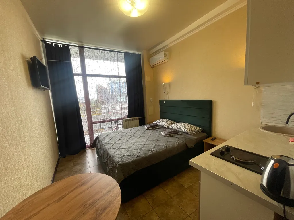 Квартира Уютная квартира студия с балконом и видом на море — Сочи