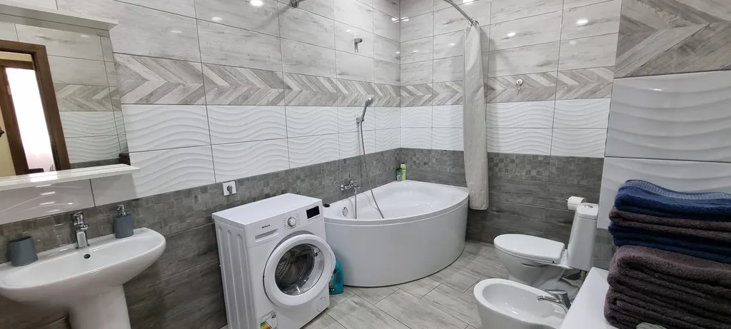 Двухкомнатный апартамент в центре с террасой