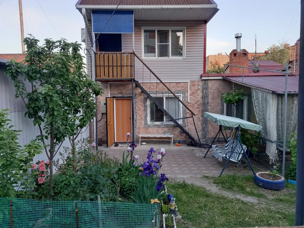 Уютная студия 2 этаж