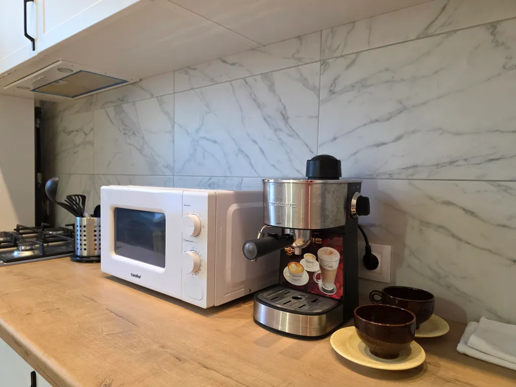 Квартира Квартира GoldenRing-Apartments, двухкомнатный люкс с балконом, центр города — Ярославль