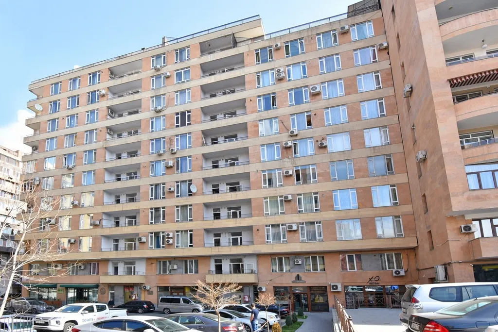 4-комнатная Квартира