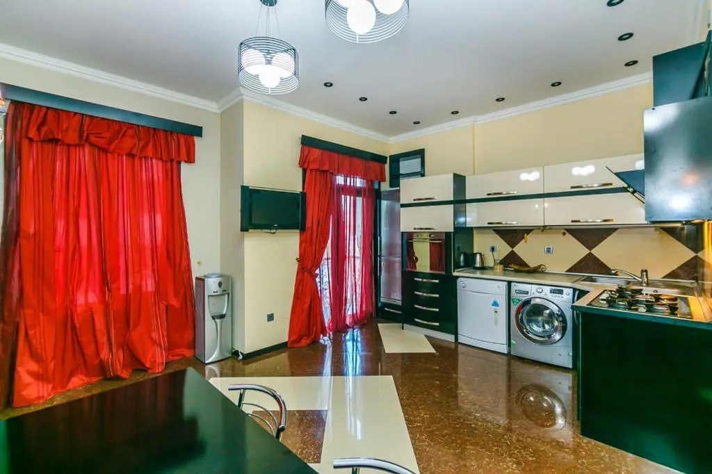 3-комнатная Квартира