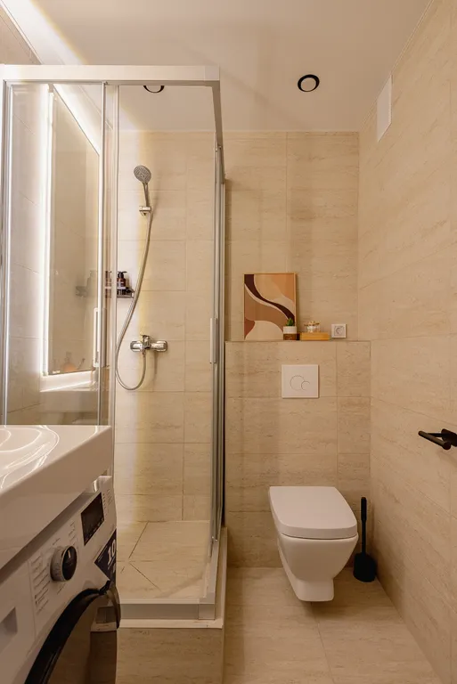 Новая и современная студия рядом с метро