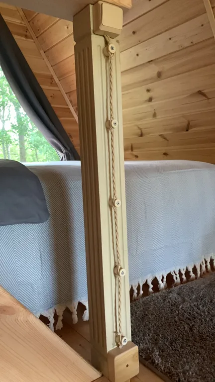 Домик с видом на лес