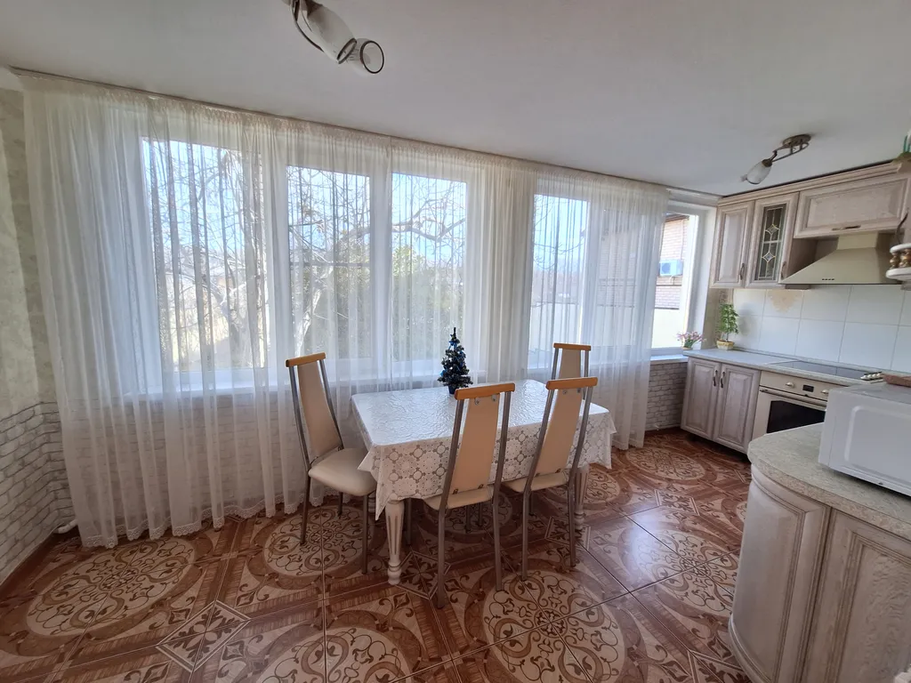 Дом у термальных источников