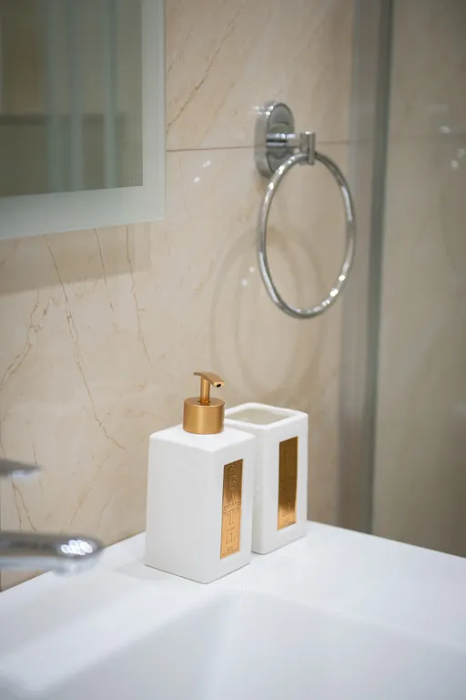 Новые 2BR апартаменты с панорамным видом на город, Реку Кура и горы