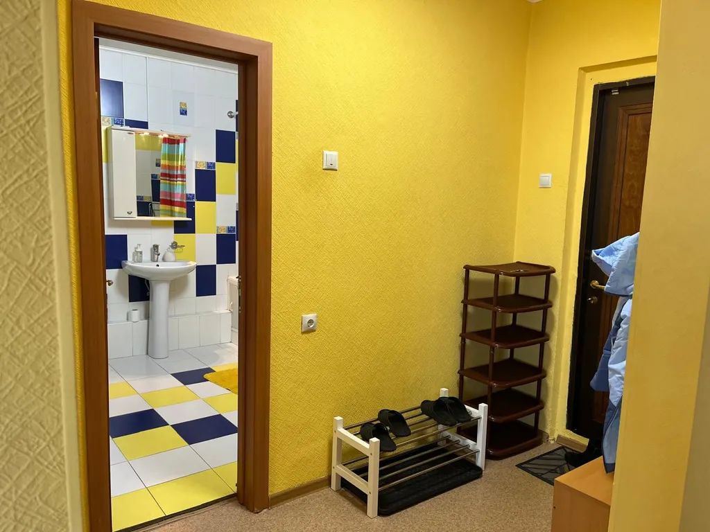 Сдается уютная однокомнатная квартира на последнем (11-м) этаже