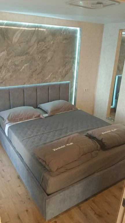 Квартира Трехкомнатная квартира с бассейном и потрясающим видом на море — Сириус