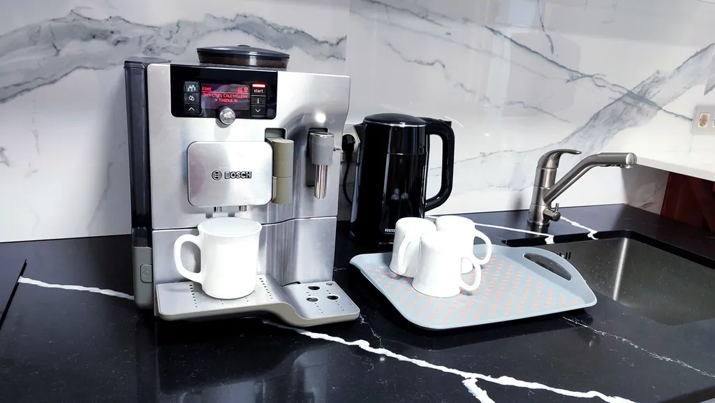 Шикарная квартира с видом на Золотой и Русский мост